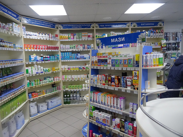 В РФ могут начать массово закрываться аптеки